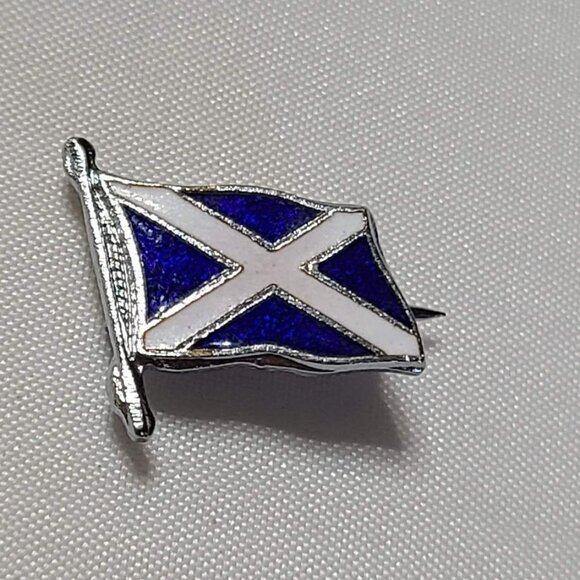 Vintage Lapel Pin Scotland Flag Scottish St Andrew's Cross Brooch - Picture 2 of 4